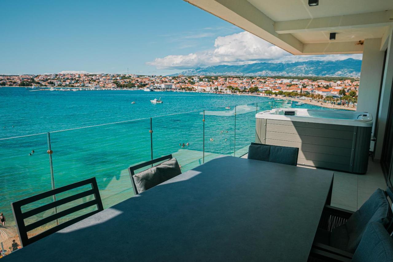 Kaneo Beach Hotel Novalja Buitenkant foto