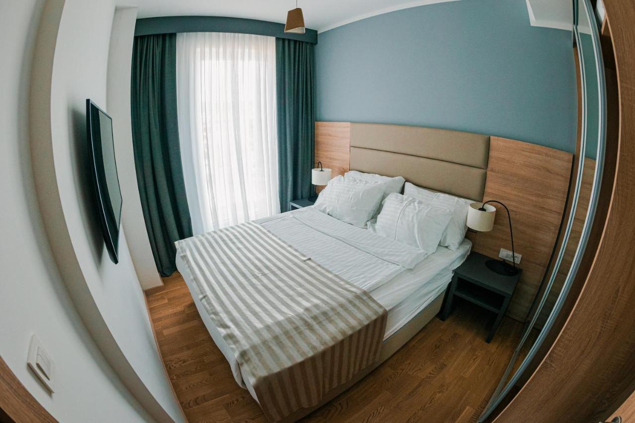 Kaneo Beach Hotel Novalja Buitenkant foto